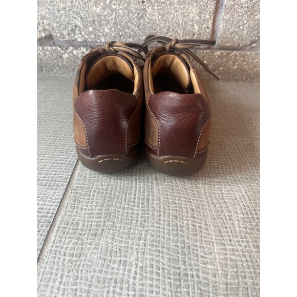 Brown Leather Lace-Up Walking Shoes With Perforated Design - Picture 4 of 9